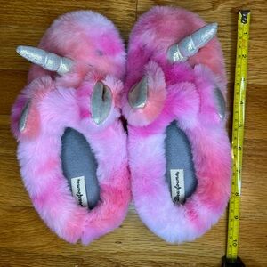 DearFoam kids slippers, Used